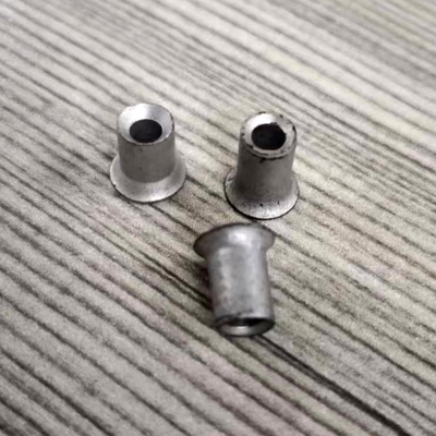 Đinh tán tự đâm Dacromet Kết thúc Đinh tán tự đâm Đầu 7,45mm Lỗ bên trong 3,1mm